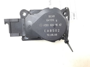 Stellmotor Heizungsklappe - A2038201642