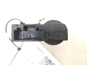 AUDI A6 C6 (2004–2011) Stellmotor Heizungsklappe 4F0820511B - 2