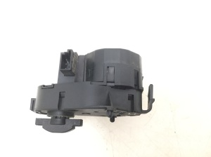 BMW 5 SERIES E61 (2004–2010) Heater flap actuator 6942993 - 2