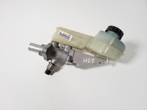   Brake fluid reservoir 