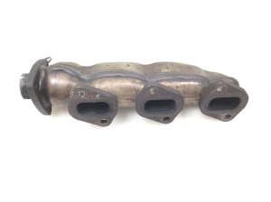  Exhaust manifold 