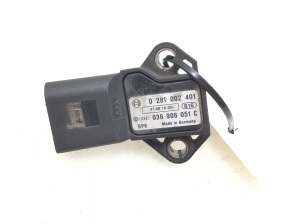 AUDI A5 (2007–2016) Sensor Ladeluftkühler 038906051C
