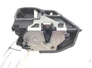BMW 5 SERIES E60 (2003–2010) Front door lock 7167072 - 2