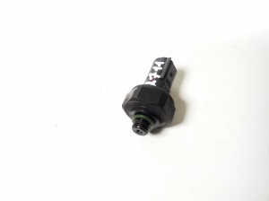 Mercedes Benz R-Class 251 (2006–2017) A/C condenser sensor A0045429018 - 3