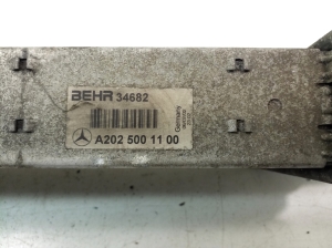 Mercedes Benz CLK-Class 208 (1997–2002) Vahejahuti radiaator A2025001100 - 2