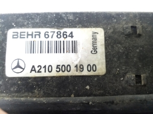 Mercedes Benz E-Class W210 (1995–2002) Ladeluftkühler A2105001900 - 2