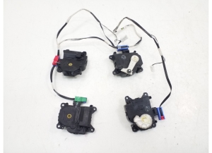 Heater flap actuator