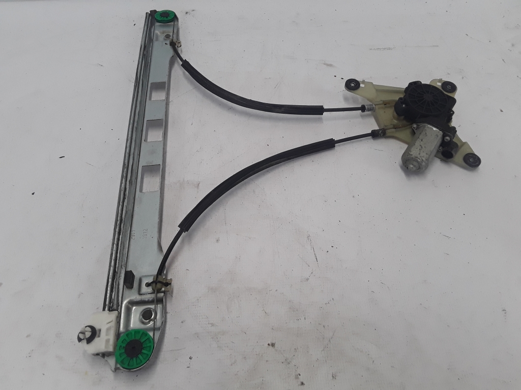 RENAULT Master 3 generation (2010-2023) Front Right Door Window Regulator 807200008R 22383912