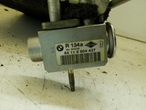 BMW 3 SERIES E46 (1998–2007) Kliimaseadme aurusti - 2