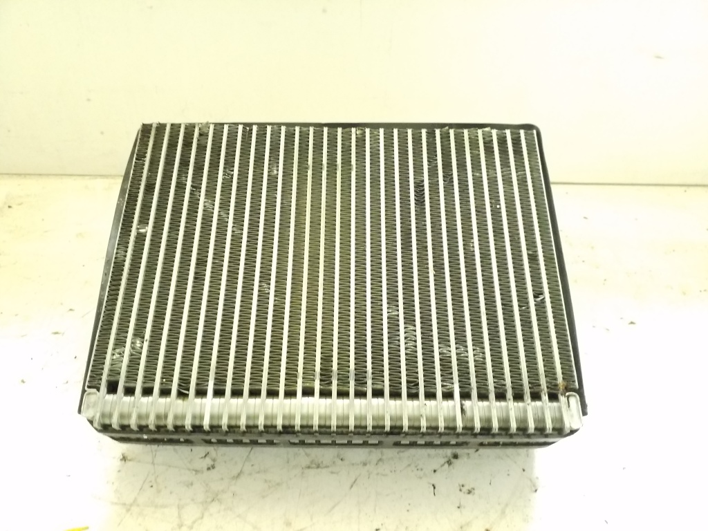 VOLVO XC90 1 generation (2002-2014) Salono pečiuko radiatorius 25114291