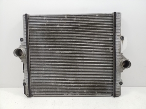Starpdzesētāja radiators - 