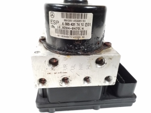 Mercedes Benz SLK-Class 171 (2004–2011) ABS unit A0355457832 - 3