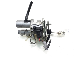 LEXUS RX GGL1 (2009–2015) Brake master cylinder 4720148210 - 3