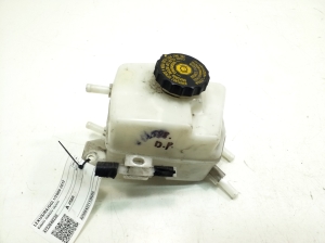 LEXUS RX GGL1 (2009–2015) Pidurivedeliku paak 4722048220 - 2