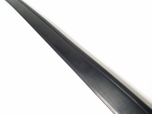  Windscreen strut outer 