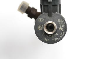 Citroen DS3 (2009–2015) Fuel injector 0445110340 - 2