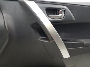 TOYOTA Auris E18 (2012–2018) Front door panel 6761002N50 - 2