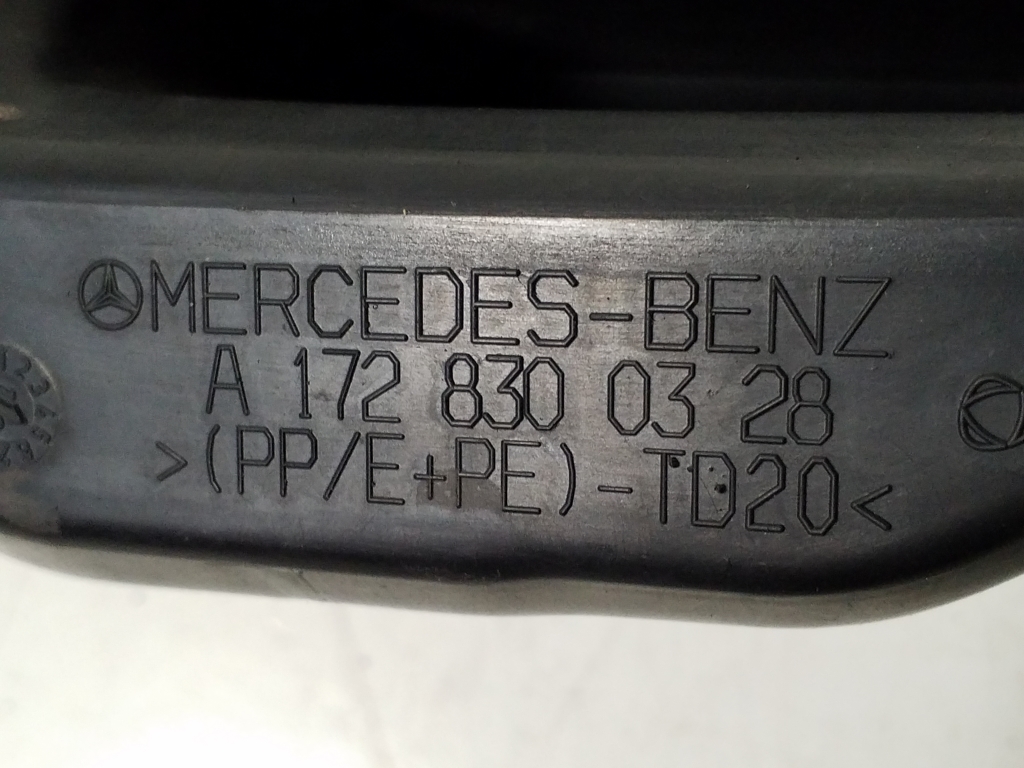 MERCEDES-BENZ SLK-Class R172 (2011-2020) Priekinių valytuvų apdailos plastmasė (valytuvų apdaila) A1728300328 21900021