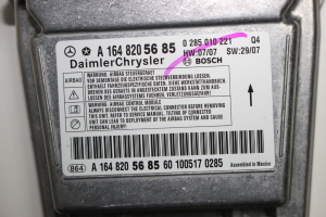 Mercedes Benz R-Class 251 (2006–2017) Airbagsteuergerät A1648205685 - 2