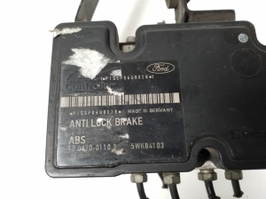 Ford Focus (2004–2011) ABS unit 5WK84103 - 2