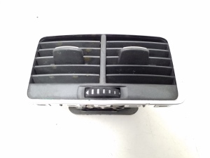  Interior panel ventilation grilles 