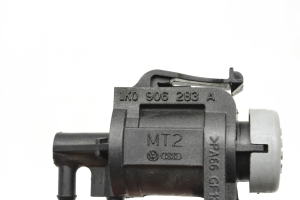 AUDI A4 B8 (2007–2016) Solenoid 1K0906283A - 3