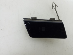 Front bumper tow hook cover - A1698850381