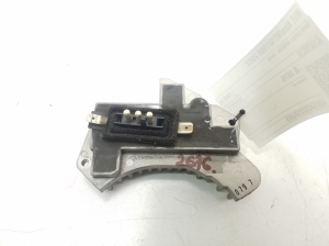 Mercedes Benz E-Class W210 (1995–2002) Cabin shoulder motor resistance A2108700210 - 2