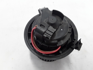RENAULT Clio IV (2012–2019) Heater blower motor 272101005R - 4