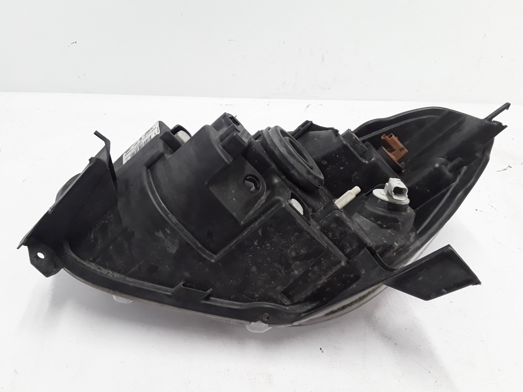 DACIA Lodgy 1 generation (2013-2024) Front Right Headlight 260102814R 22383750