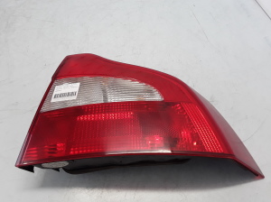 VOLVO S80 II (2006–2016) Eckleuchte hinten 8635068