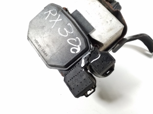LEXUS RX MCU1 (1998–2003) ABS Steuergerät 4451048010 - 2