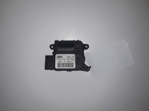 Heater flap actuator - T1020411F