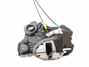 LEXUS GS (2011–2017) Front door lock 6904042250 - 2