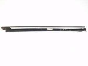 Mercedes Benz R-Class 251 (2006–2017) Rear quarter window outer molding A2516902080 - 3