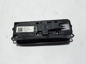 VOLVO XC60 (2008–2017) Priekšējo durvju stikla slēdzis 31343103 - 2