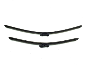 Mercedes Benz CLA-Class W117 (2013–2019) Klaasipuhasti harjad A1768200745 - 2