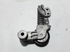  Strap tensioner 