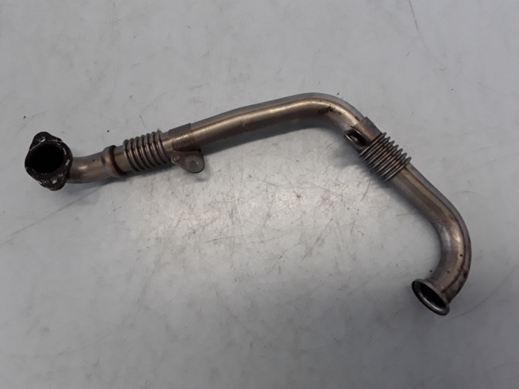 Used RENAULT Scenic EGR valve pipe 8200525140
