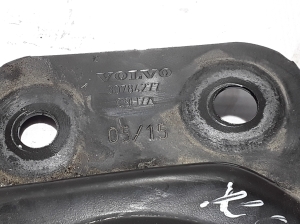  Engine holder 