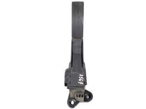 Mercedes Benz GL-Class 164 (2006–2012) Gaasipedaal A1643000504 - 2