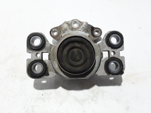  Engine cushion 