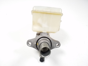 Mercedes Benz GL-Class 164 (2006–2012) Brake master cylinder A1644300101 - 2