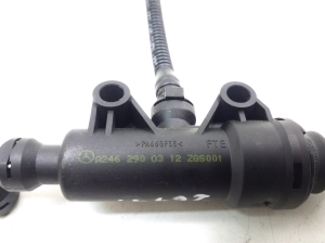 Mercedes Benz CLA-Class W117 (2013–2019) Siduri peasilinder A2462900312 - 2