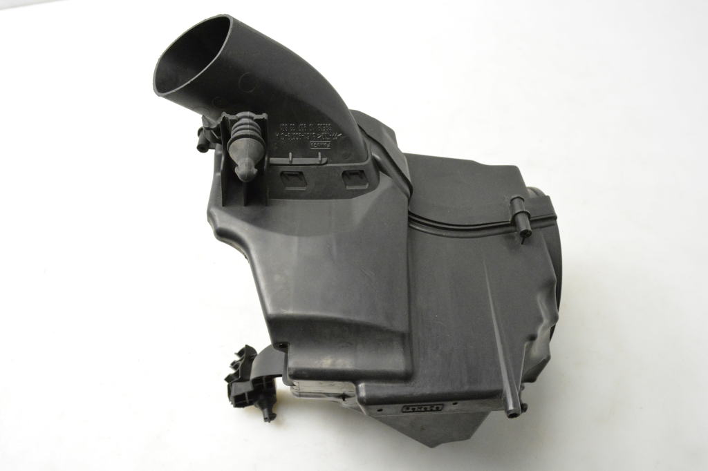Ford Focus Air Filter Housing (Lower). 2.0 LITER. 2.0 - CV6Z9A612A Ford Focus Air Filter Housing (Lower). 2.0 LITER. 2.0 - CV6Z9A612A