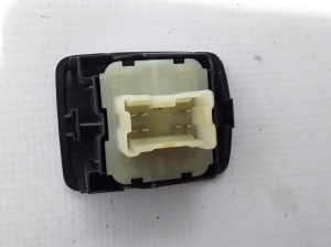 Dacia Dokker (2012–2017) Esiukse klaaslüliti 254110431R - 4