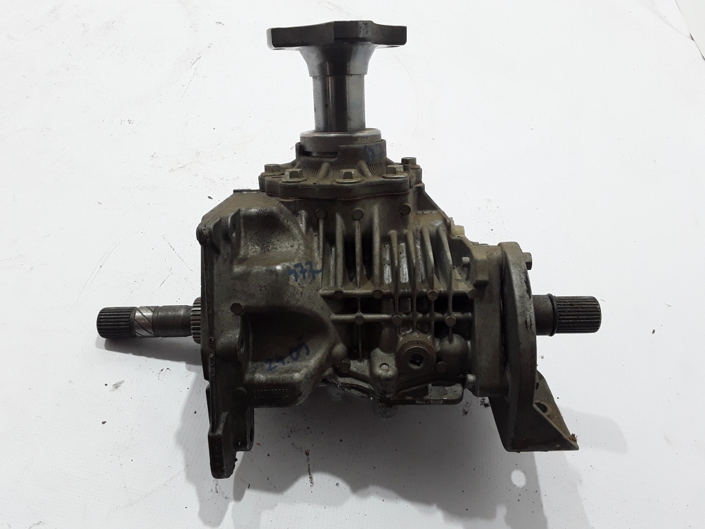 DACIA Duster 1 generation (2010-2017) Front Transfer Case 8200988056 22384170