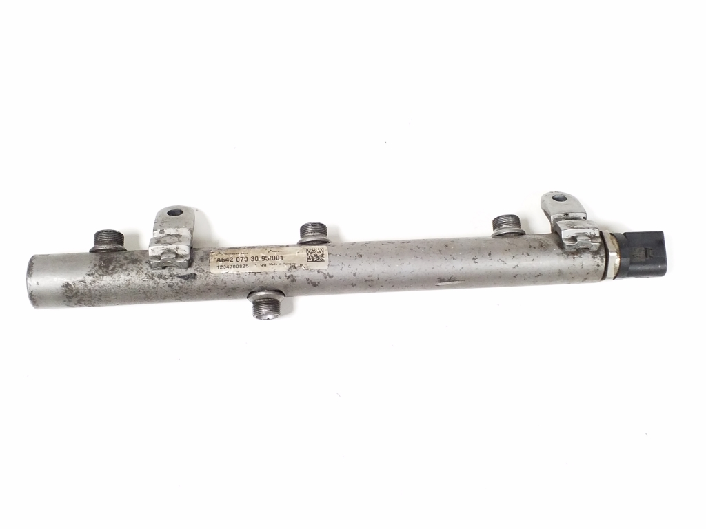 MERCEDES-BENZ C-Class W204/S204/C204 (2004-2015) Fuel Rail A6420703095 21903731