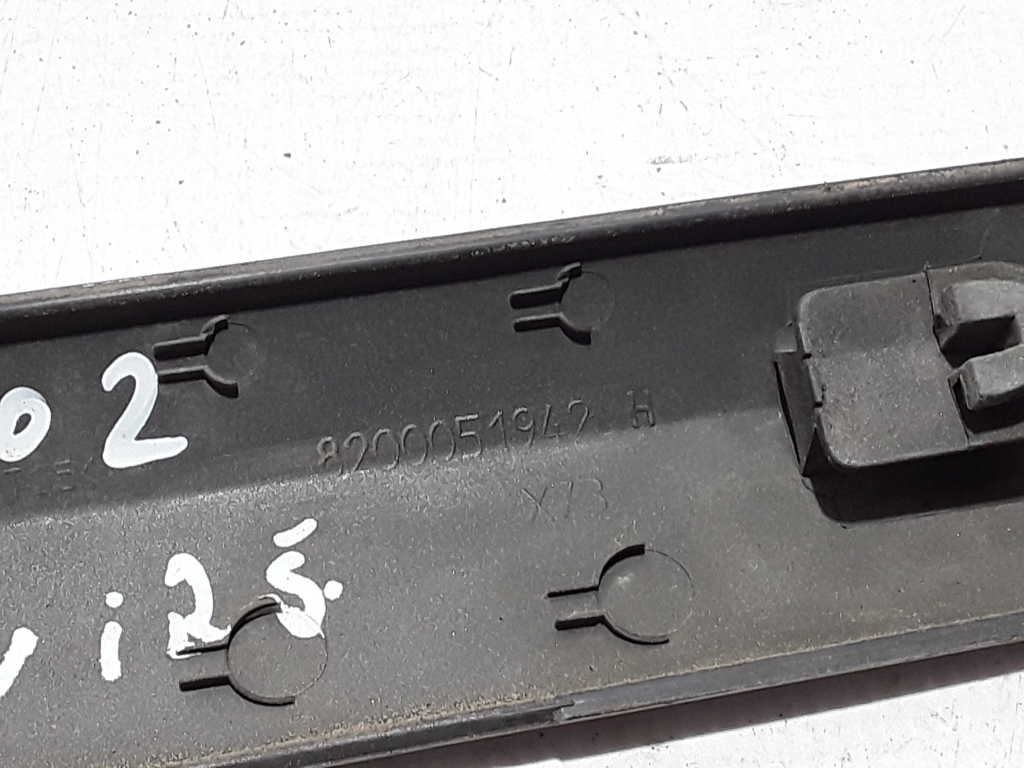 RENAULT Vel Satis 1 generation (2002-2009) Right Side Sliding Door Molding 8200051942 22384157