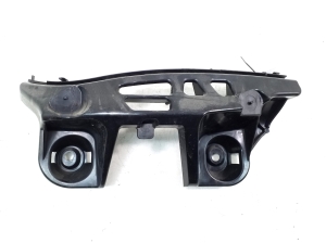   Rear bumper bracket 